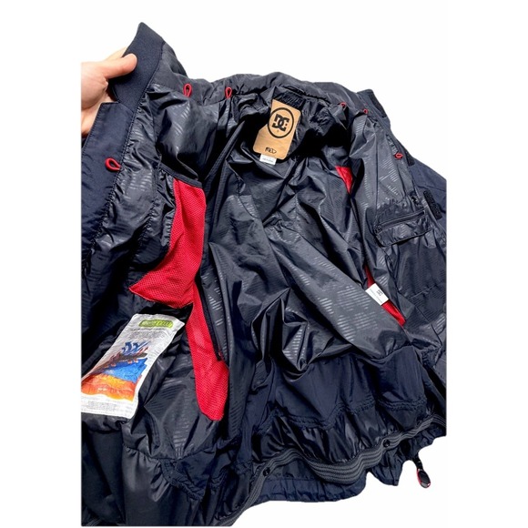 Y2K DC Snowboard Men's Black Insulated Jacket - Size M - Picture 12 of 16